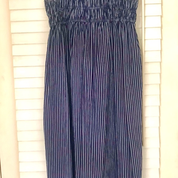 A New Day Smocked Striped MIDI Dress Spaghetti Strap Pockets Blue & White
XS - Picture 8 of 13
